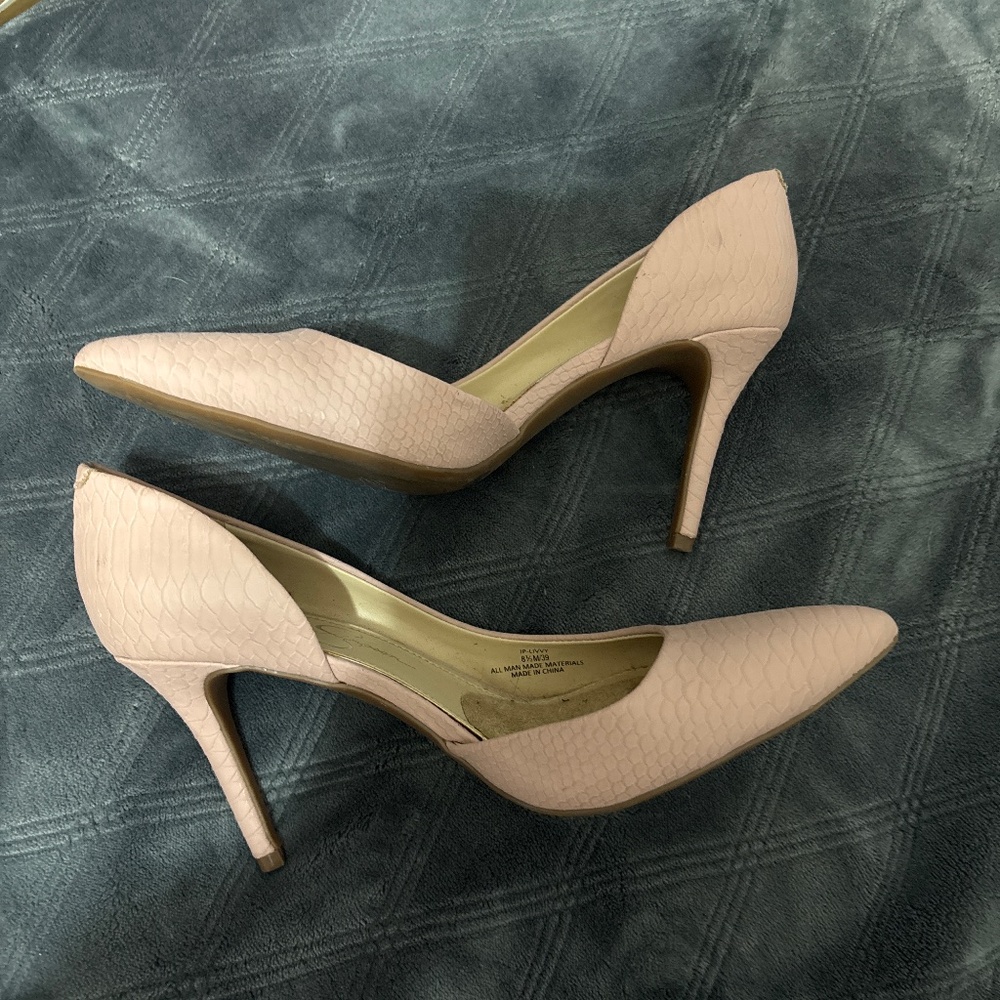 Jessica Simpson JP-Livy light pink pump